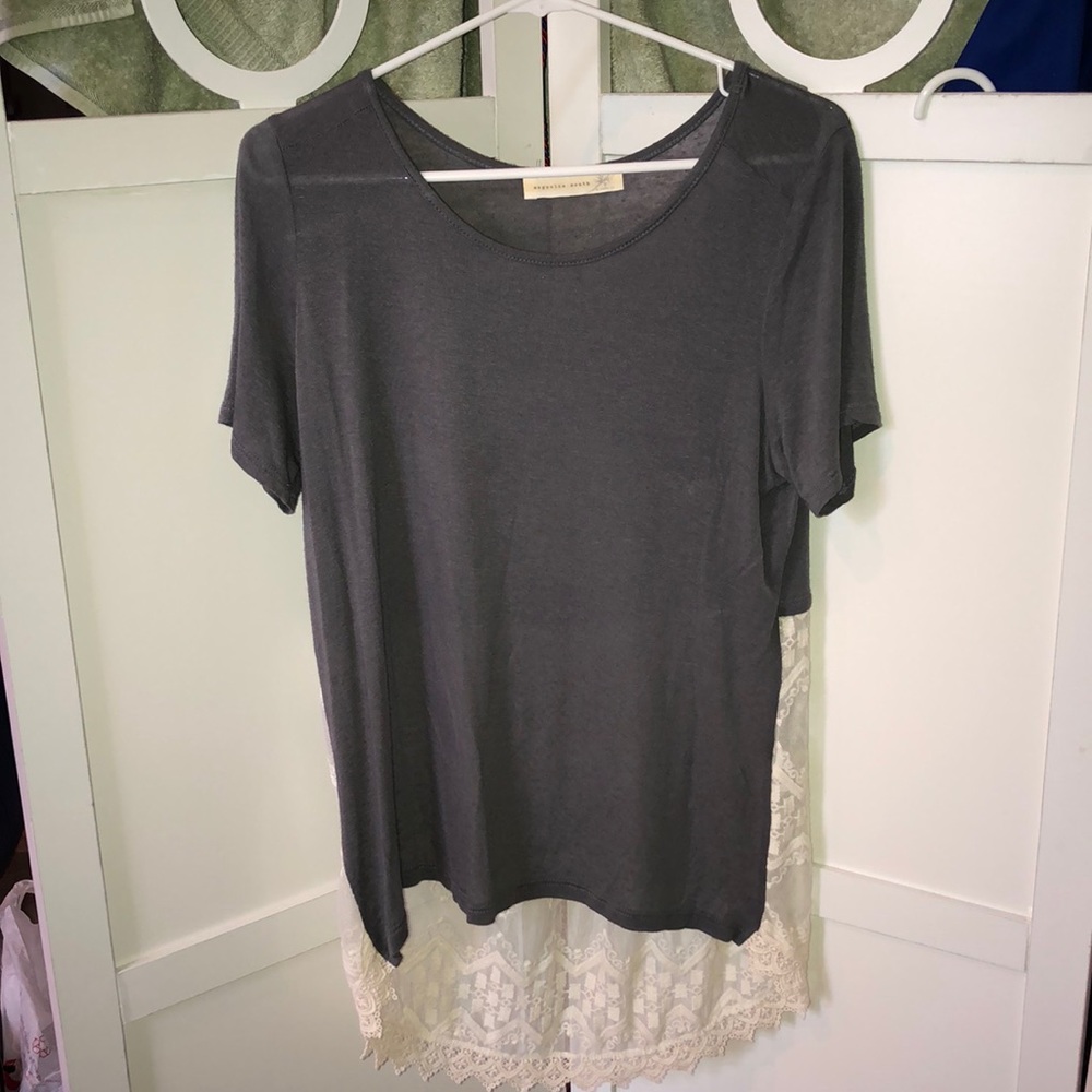 short sleeved top with lace detailing